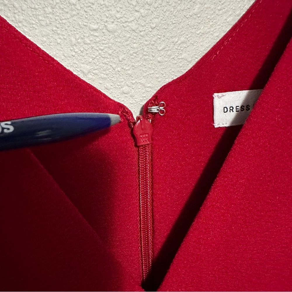 Dress the Population Red V‑Neck Cap Sleeve Midi Dress - Picture 6 of 9